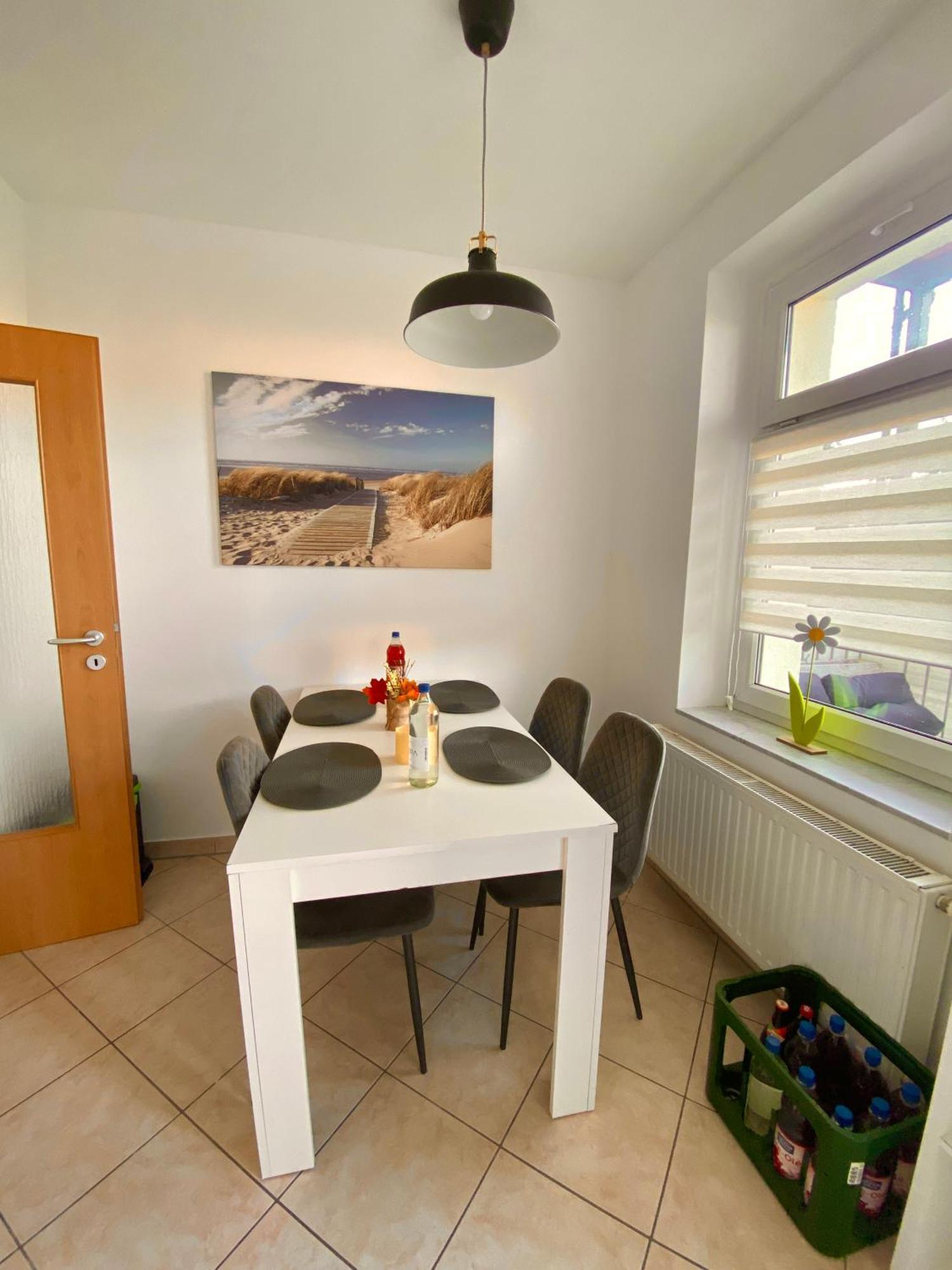 Schoene 3-Zimmer Monteurswohnung Im Sueden Von Leipzig Eg Экстерьер фото